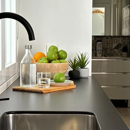 Navas 102 Cosmopolitan Loft * Гранада